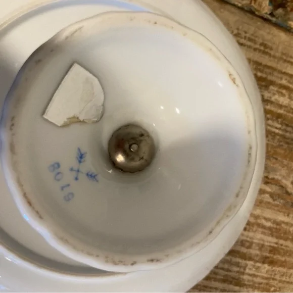 Floral Pedestal Cake Stand Signed Renee 8” - Picture 11 of 16